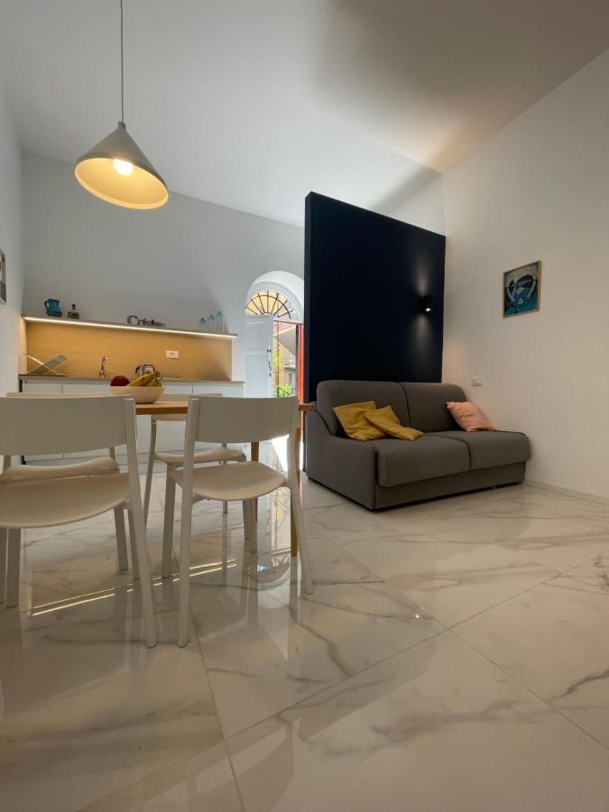 Pierrot E La Luna House Salerno Centro Apartment Екстериор снимка